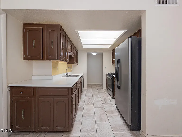 3329 Running Deer Dr — Photo 3