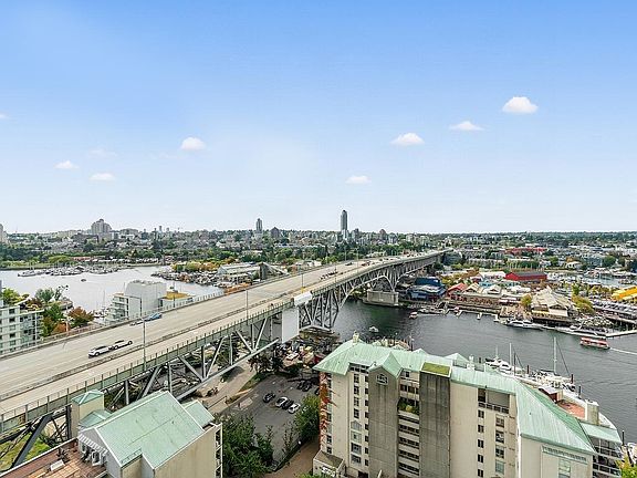 3rd image of 1500 Howe St #2106