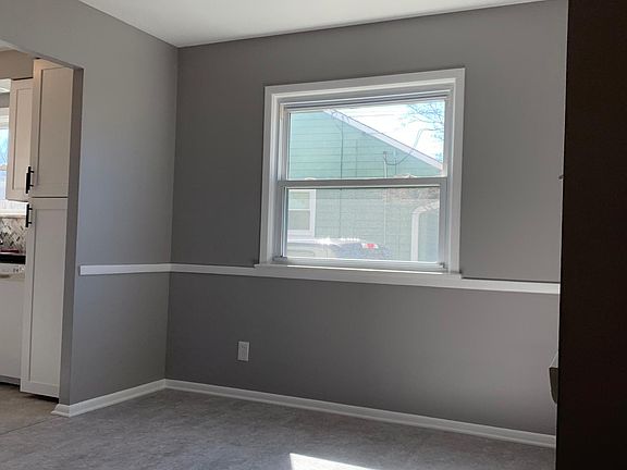 3rd image of 31410 Willowick Dr