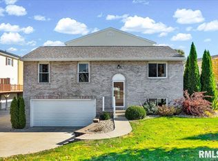 2020 S 2nd Ave, Morton, IL 61550