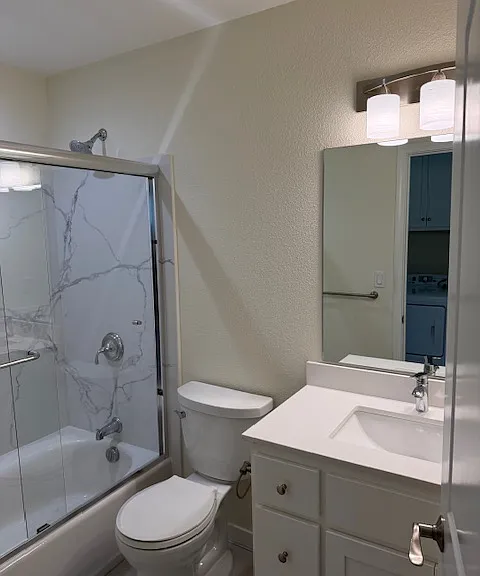 901 Estudillo St #9 — Photo 5
