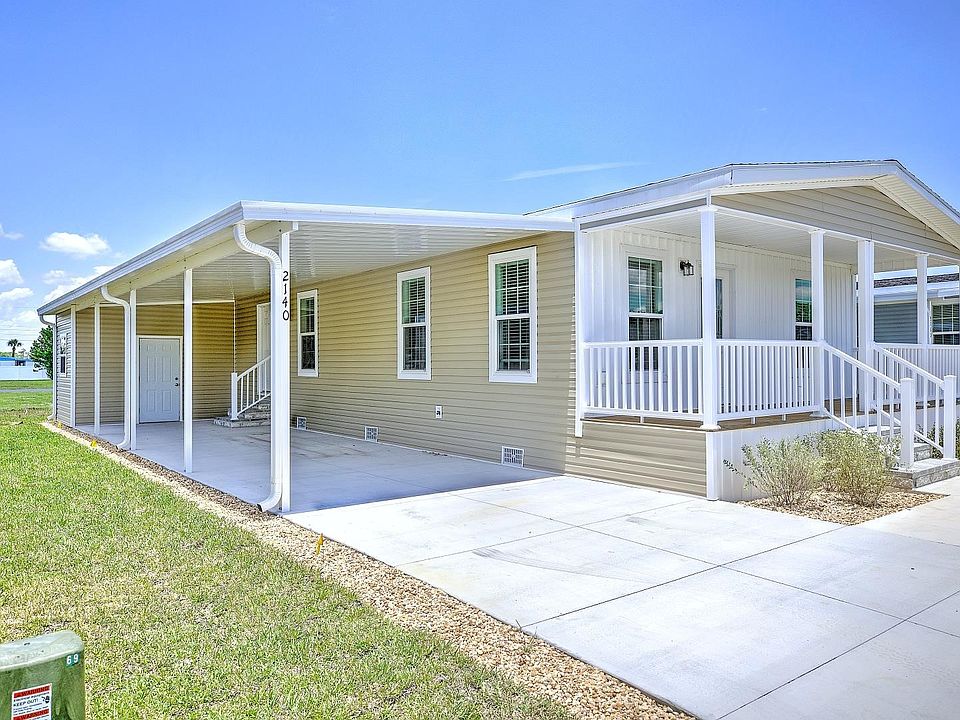 Exterior Image-0-Skyline 119 JV Rum Runner