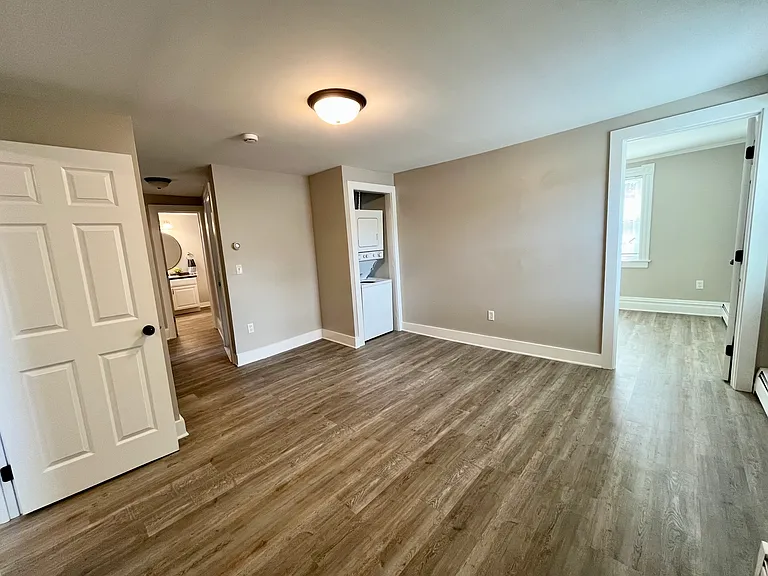 7-9 Pleasant St #7D — Photo 7