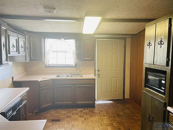 5th image of 109 Duet St