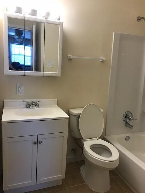 1st image of 2411 Duke Dr APT 3
