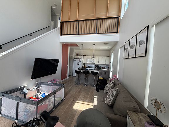3rd image of 5529 W Pronghorn Dr