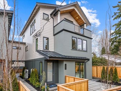 1052 NE 98th Street, Seattle, WA, 98115
