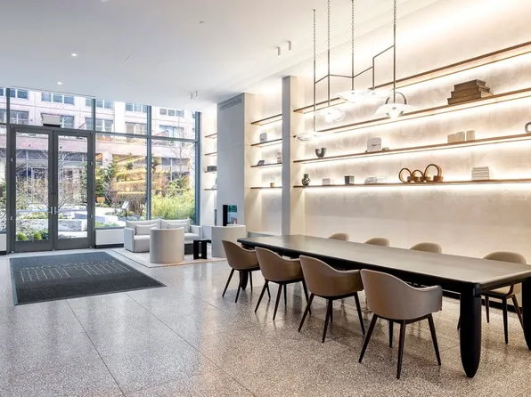 180 Front Street image 23 of 37