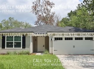 463 Cole Rd W, Jacksonville, FL 32218