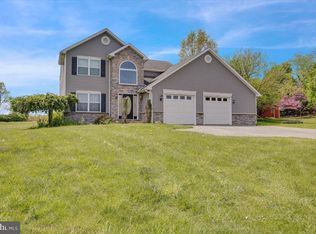 211 Kocher Rd, Sinking Spring, PA 19608