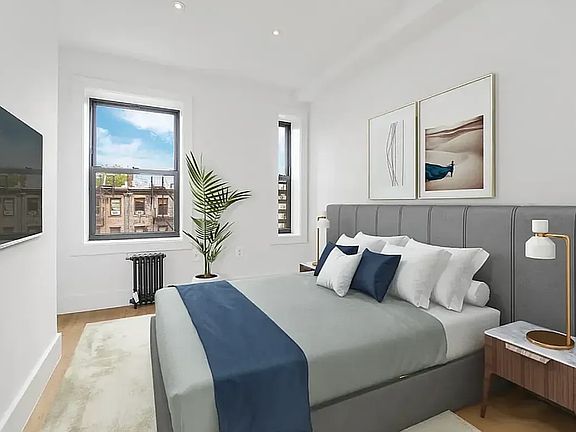 3rd image of 207 E 4th St #5D