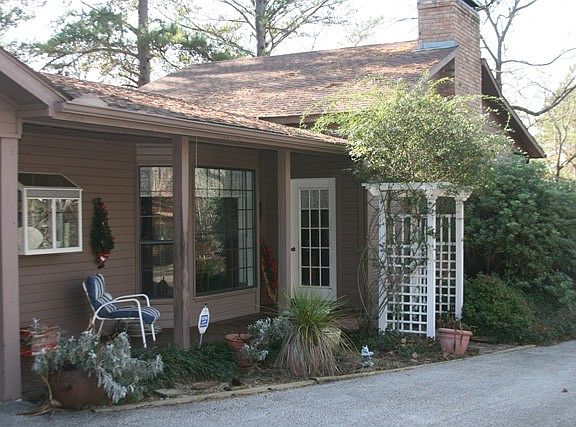 Attractive front entrance off the circular driveway.