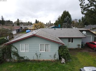 284 57th St, Springfield, OR 97478