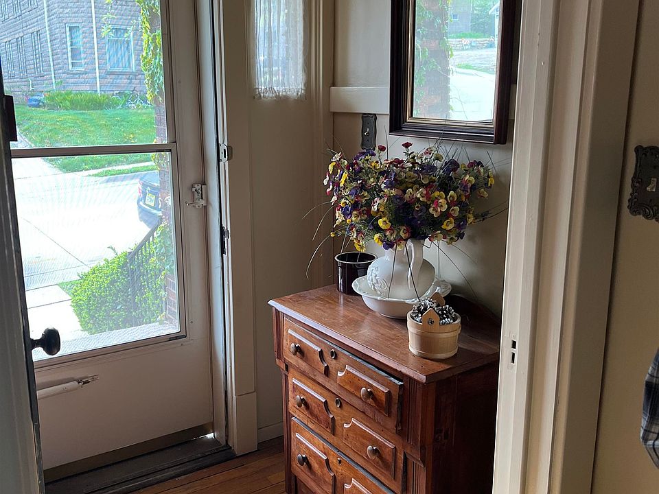 660 Alta Vista St, Dubuque, IA 52001 Zillow