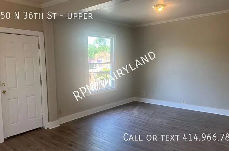 1350 N 36th St #UPPER — Photo 4