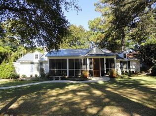 6415 Nelson Rd, Fairhope, AL 36532