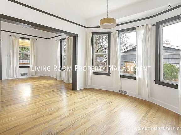 3rd image of 8606 N Gloucester Ave