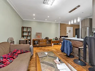 Sold by Thomas Lipovetsky, LREB