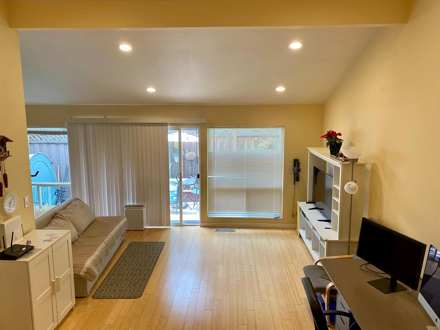 1409 Pinehurst Sq — Photo 3