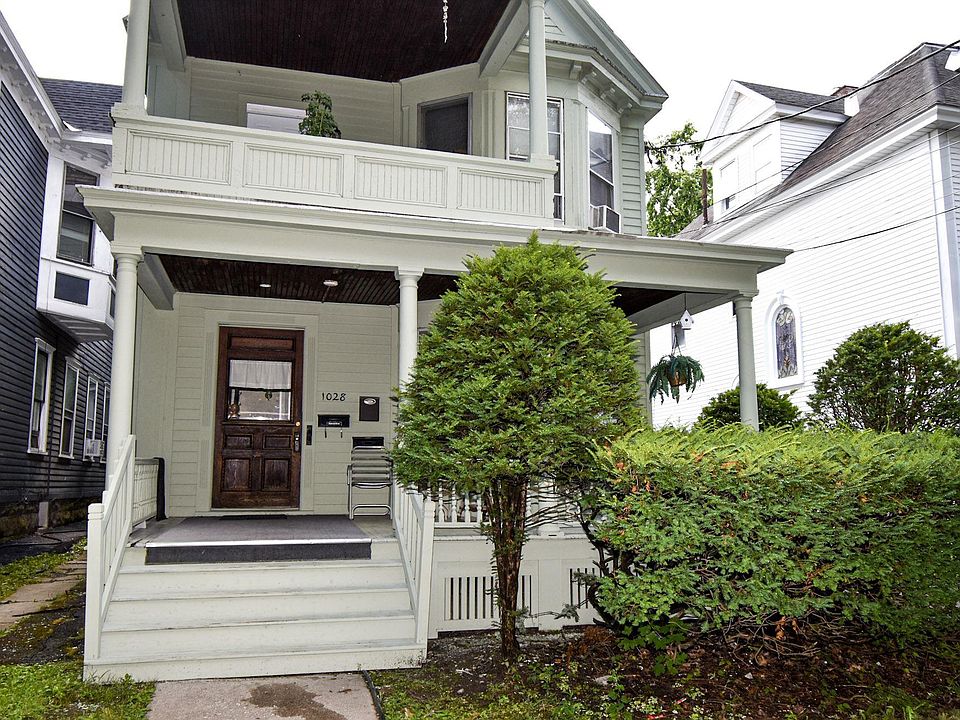 2nd image of 1028 Wendell Ave