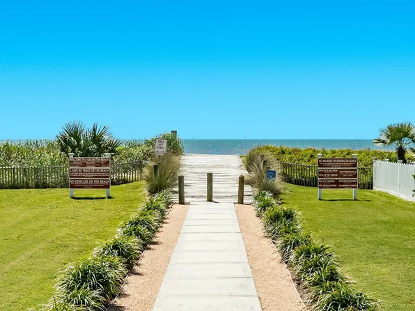 3803 Abalone Rd, Galveston, TX 77554