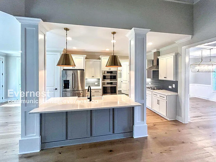 4 bed, 3.0 bath, 3080 sqft, $3,495 — Photo 4