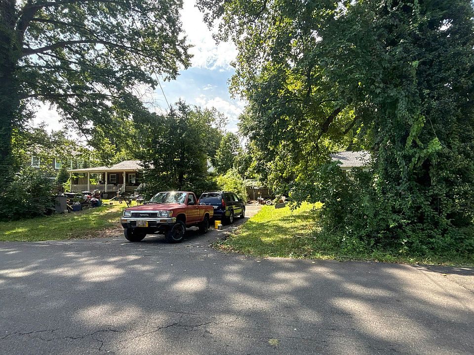 2nd image of 10719 Orchard St