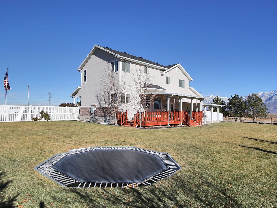 2nd image of 514 SW Franklin Dr