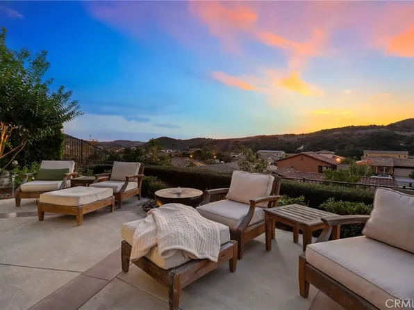 17 Cantar St, Mission Viejo, CA 92694