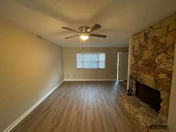 2nd image of 316 Teal Ln #5