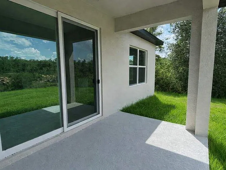 460 Westchester Dr — Photo 19