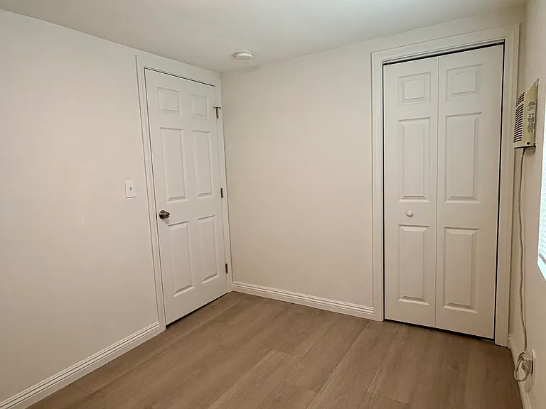 2524 Lancaster Ave — Photo 14