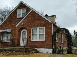 411 S 3rd St, Saint Charles, MO 63301