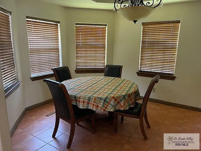 219 Ohara Dr — Photo 3