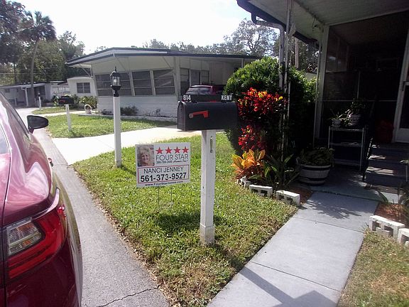 2nd image of 814 E Colonial Cir