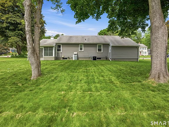 5th image of 109 Northside Drive