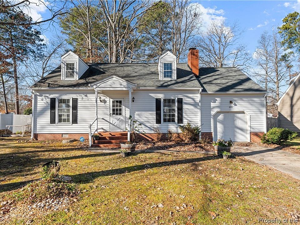 1st image of 205 Windsor Castle Dr