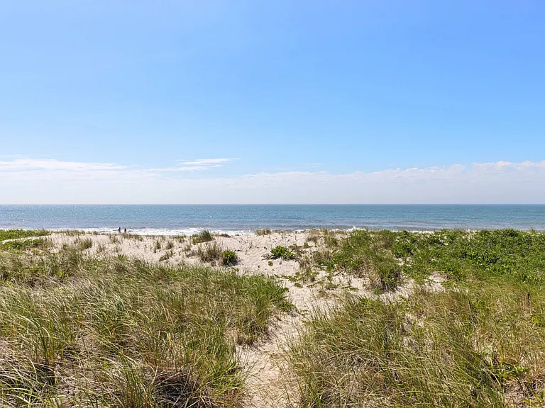 423 Dune Rd #A — Photo 30