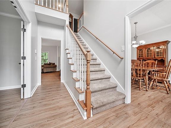 5th image of 2097 Township Dr
