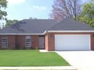 4293 E Broomsage Dr, Fayetteville, AR 72701