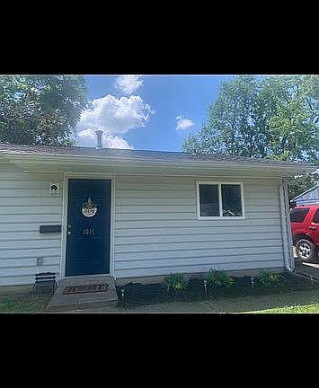 2nd image of 3015 Woodway Rd