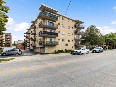148 Circle Ave APT 401, Forest Park, IL, 60130