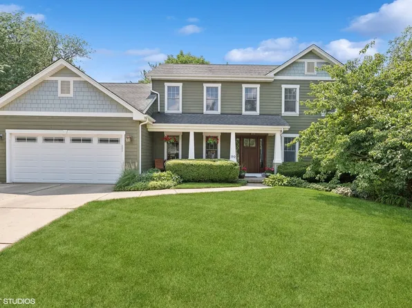 190 Old Forge Rd, Elgin, IL 60123