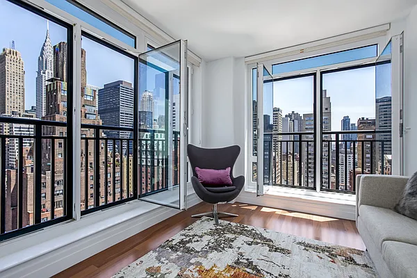 Sold by Compass | media 14