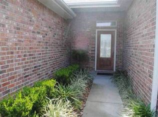 8005 Torrey Pines Cir, Beaumont, TX 77707