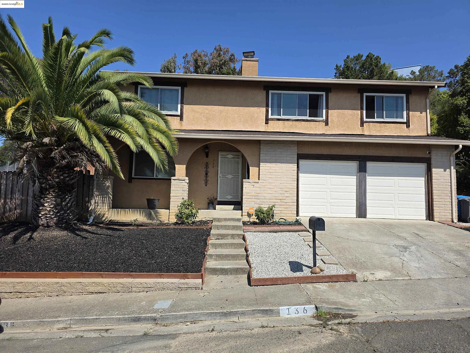 136 Evergreen Way photo 1