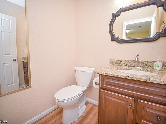 5th image of 110 Greenwich Rd APT 3