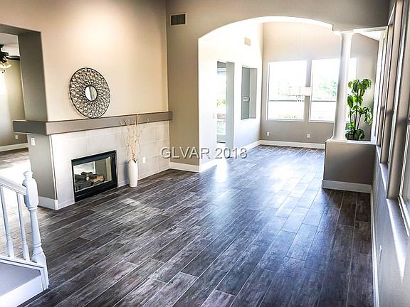 4th image of 1365 Fox Acres Dr