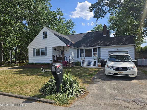 4th image of 533 Huntington Avenue