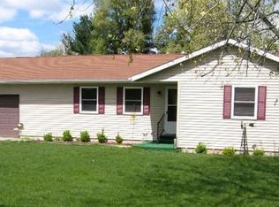 912 Fortna Dr, Rochester, IN 46975